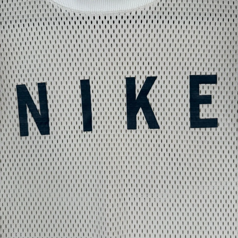 Nike Mesh T-Shirt Breathable Athletic Training‎ Top Sportswear Tee Womens Medium